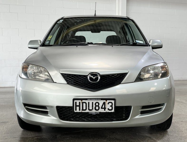 2005 Mazda Demio 1.3L Auto, photo 2