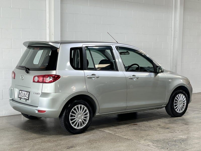 2005 Mazda Demio 1.3L Auto, photo 3