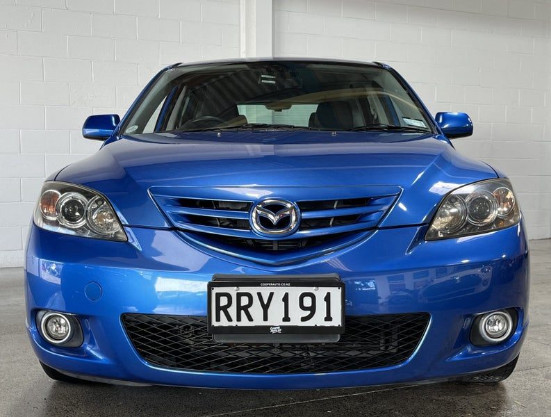 2004 Mazda Axela 23S / SP23 Manual Hatch, photo 2