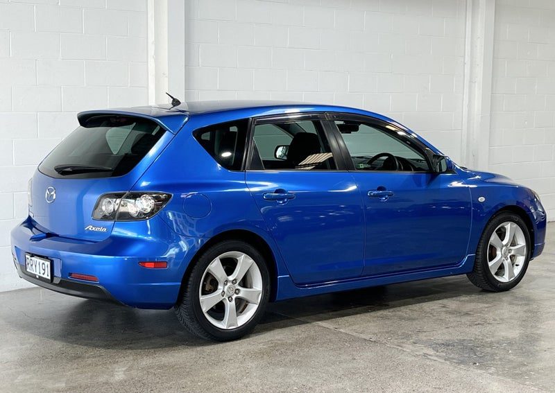 2004 Mazda Axela 23S / SP23 Manual Hatch, photo 3