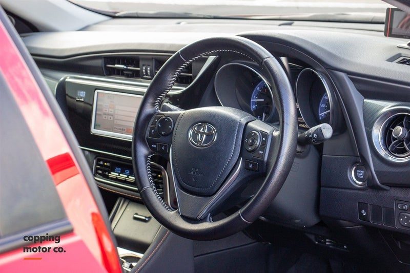 2015 Toyota Corolla Auris RS - Manual, photo 3