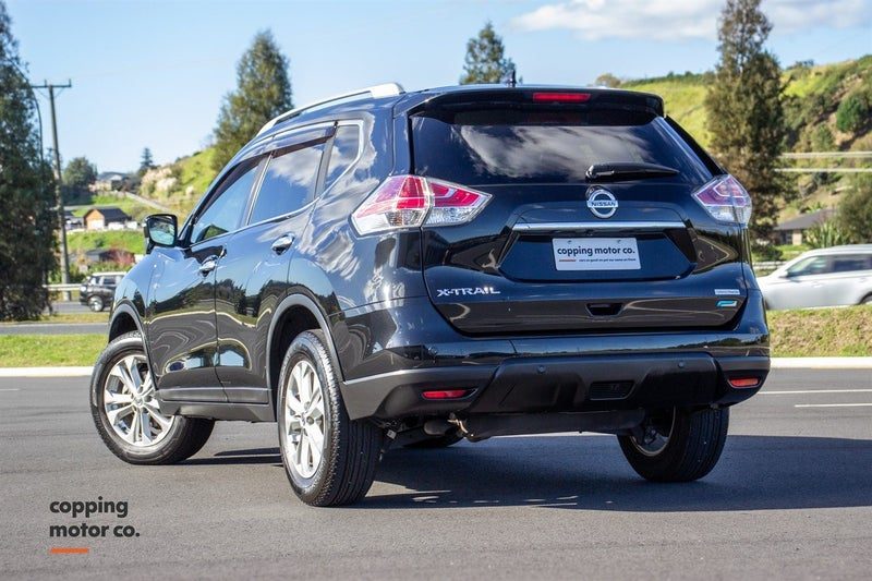 2016 Nissan X-Trail 20X, photo 2