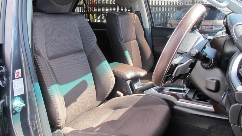 2018 Toyota Fortuner GXL 2.8D 4WD 7 SEATER, photo 2