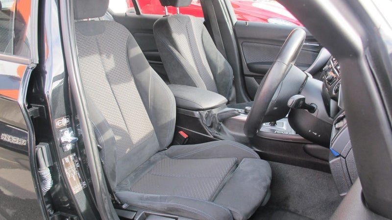 2012 BMW 1 Series 116I 1.6L TURBO M-SPORT, photo 2