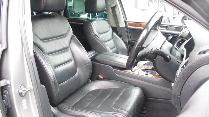 2011 Volkswagen Touareg V6, photo 2