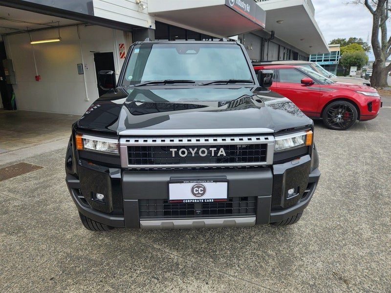 2026 Toyota Land Cruiser Prado 250 VX 7 SEATER, photo 2
