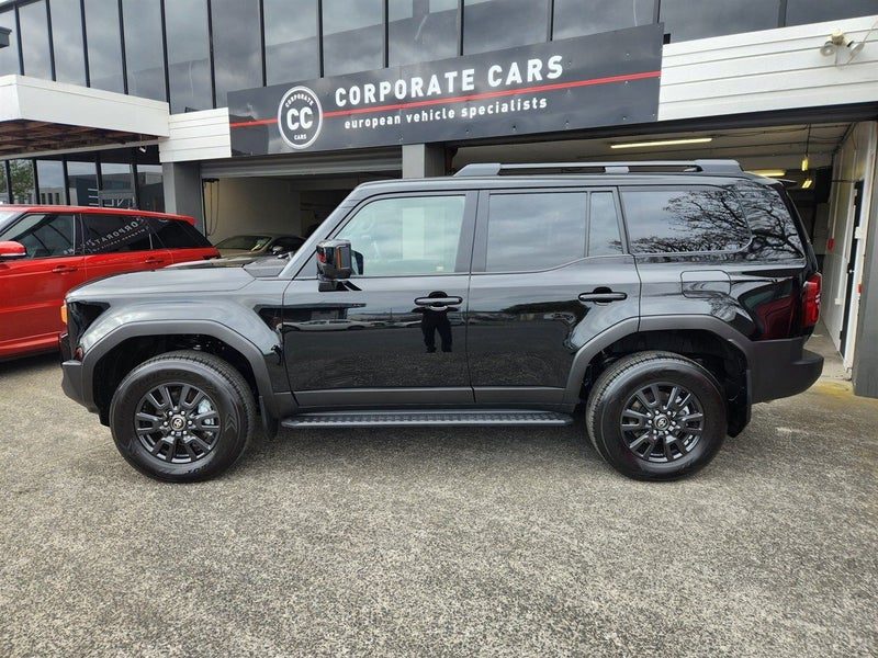 2026 Toyota Land Cruiser Prado 250 VX 7 SEATER, photo 3