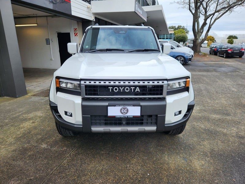2026 Toyota Land Cruiser Prado 250 VX 7 SEATER, photo 2