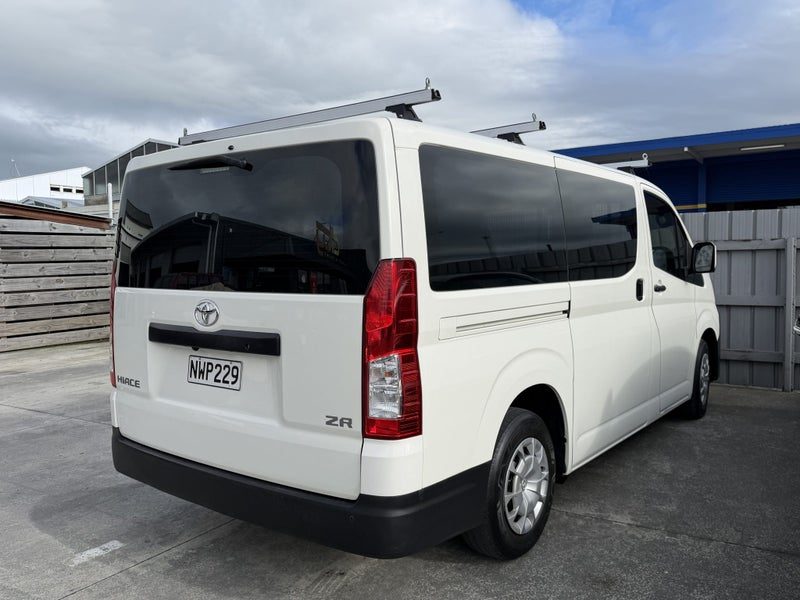2021 Toyota Hiace ZR Gvn 2.8TD 6A, photo 2