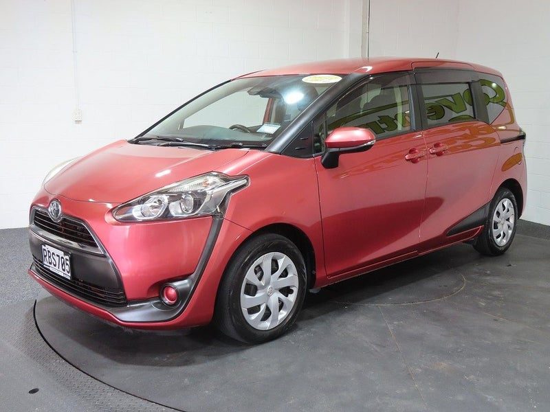 2016 Toyota Sienta 1.5P 7 seats, photo 3
