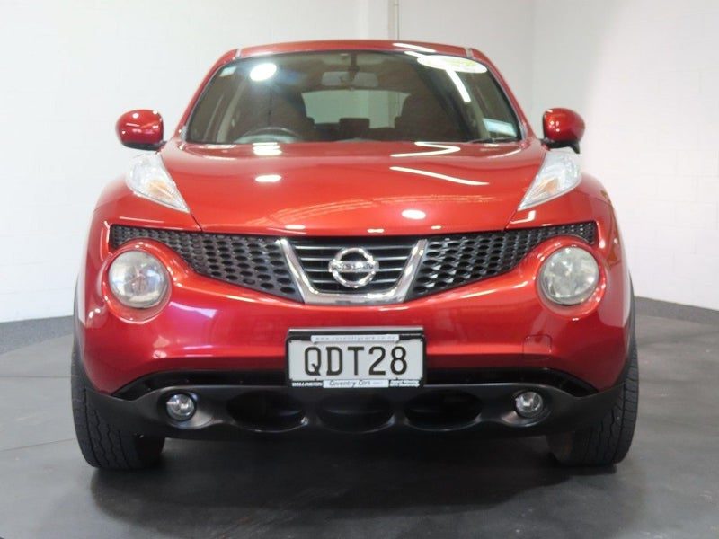 2014 Nissan Juke 15X, photo 2