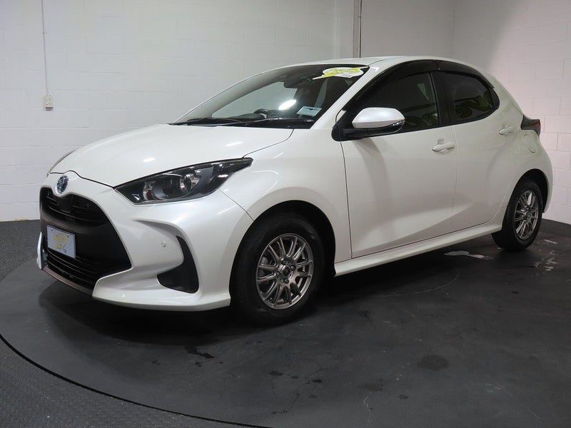 2020 Toyota Yaris Hybrid, photo 3