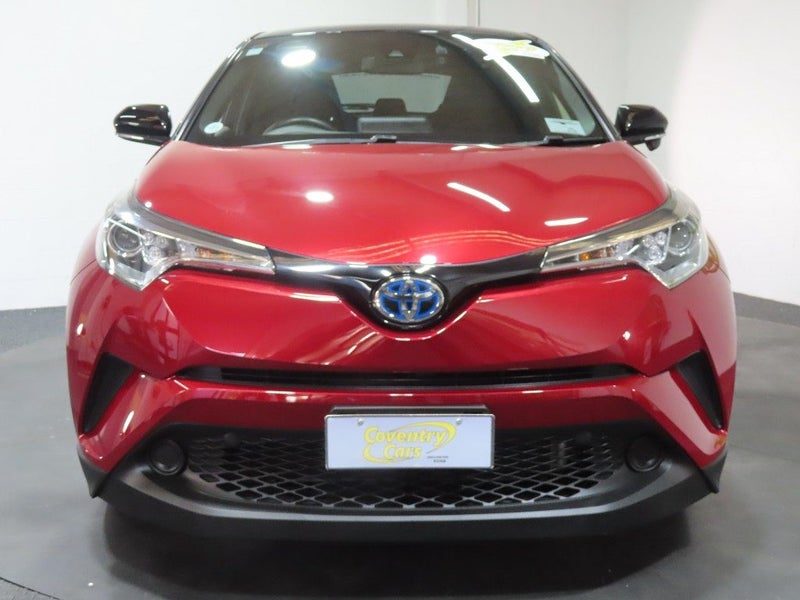 2017 Toyota C-HR Hybrid S, photo 2
