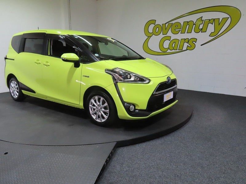 2015 Toyota Sienta Hybrid G 7 seats