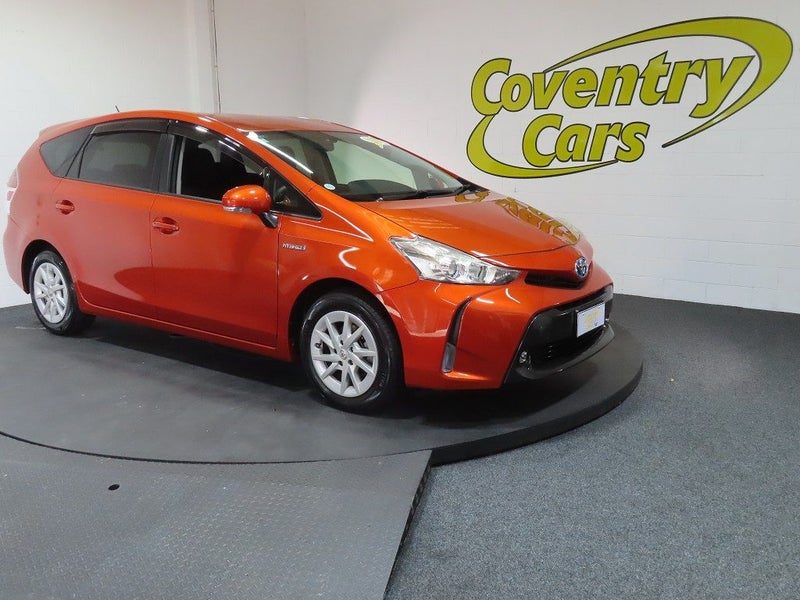 2015 Toyota Prius Alpha Hybrid S 7 seats