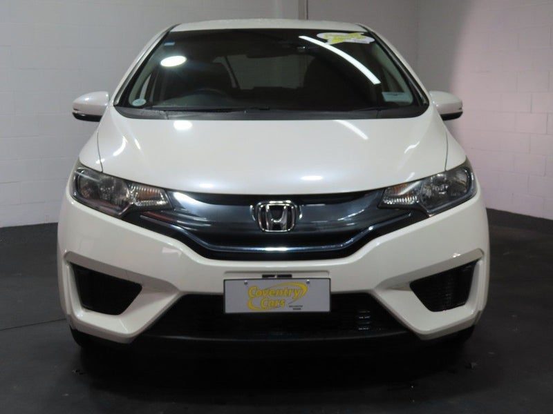 2014 Honda Fit Hybrid, photo 2