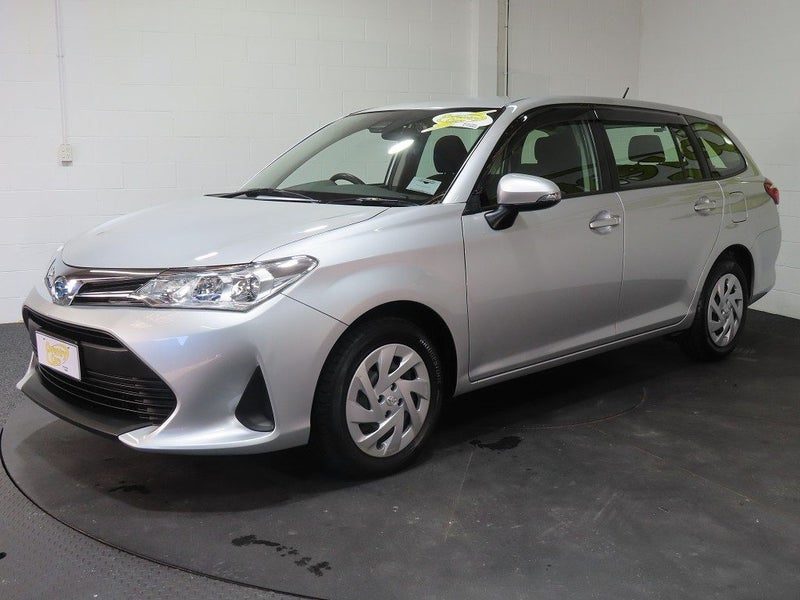 2021 Toyota Corolla Fielder Hybrid EX, photo 3