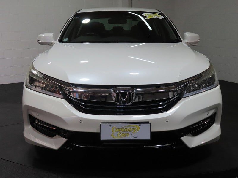 2018 Honda Accord Hybrid EX, photo 2