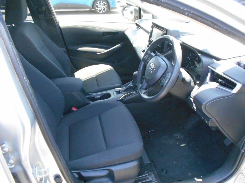 2023 Toyota Corolla Hybrid Touring 4WD, photo 3