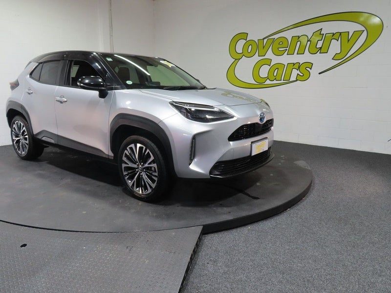 2020 Toyota Yaris Cross Hybrid Z, main photo