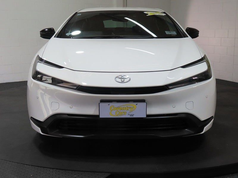 2025 Toyota Prius Hybrid, photo 2