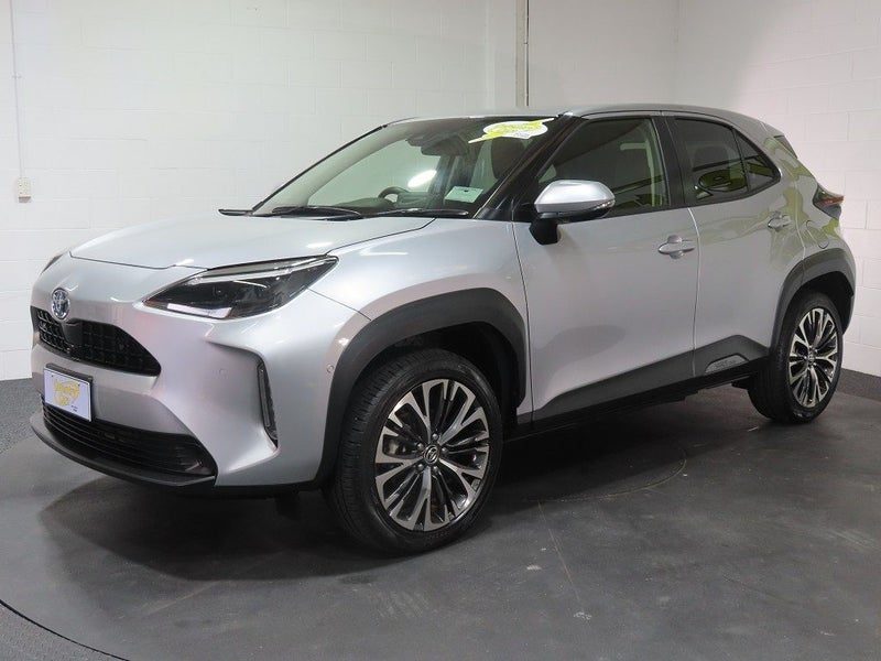 2021 Toyota Yaris Cross Hybrid Z, photo 3