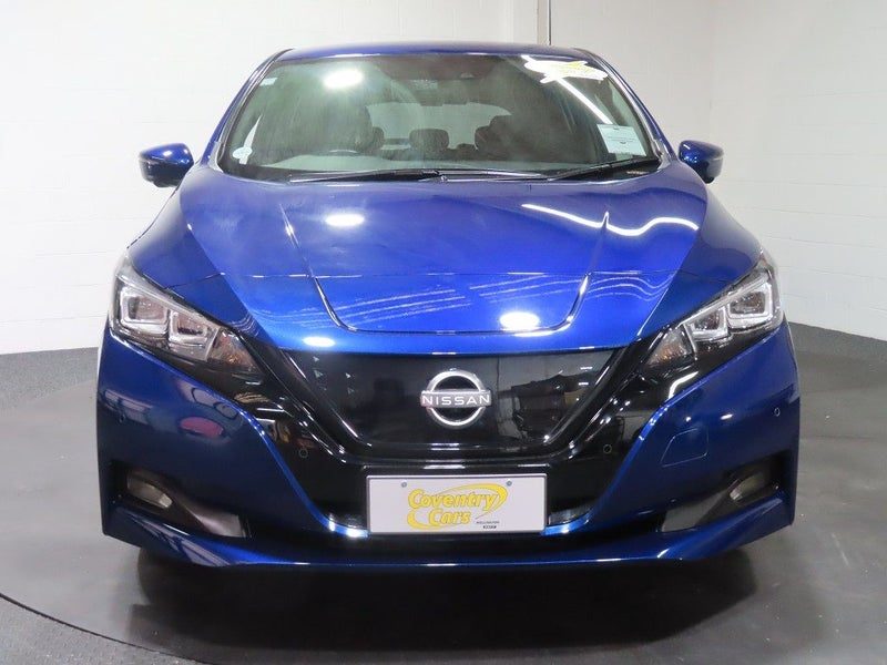 2022 Nissan Leaf 40G 40kWh EV, photo 2