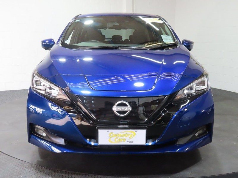 2022 Nissan Leaf 40G 40kWh EV, photo 2