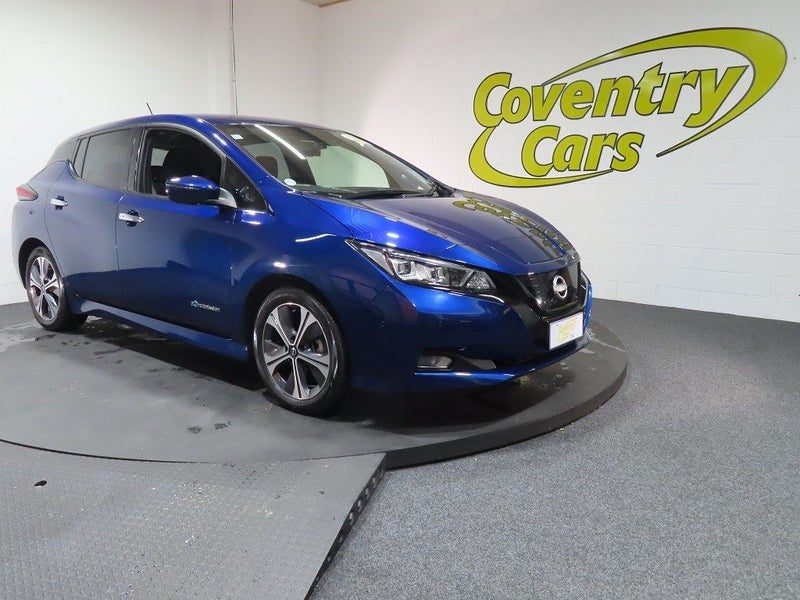 2022 Nissan Leaf 40G 40kWh EV, main photo