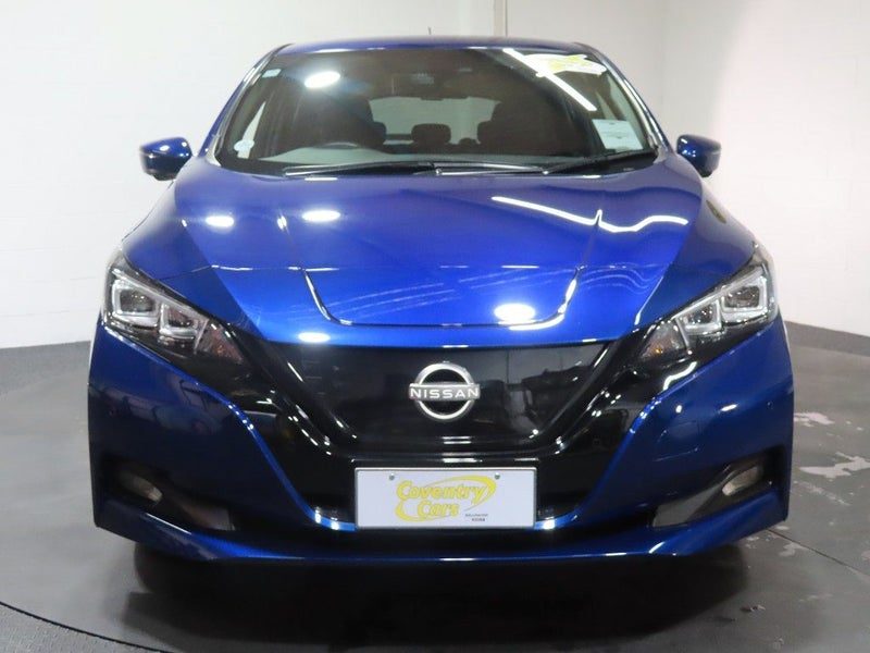 2022 Nissan Leaf 40G 40kWh EV, photo 2