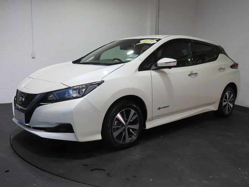 2020 Nissan Leaf E+X 62kWh EV, photo 3