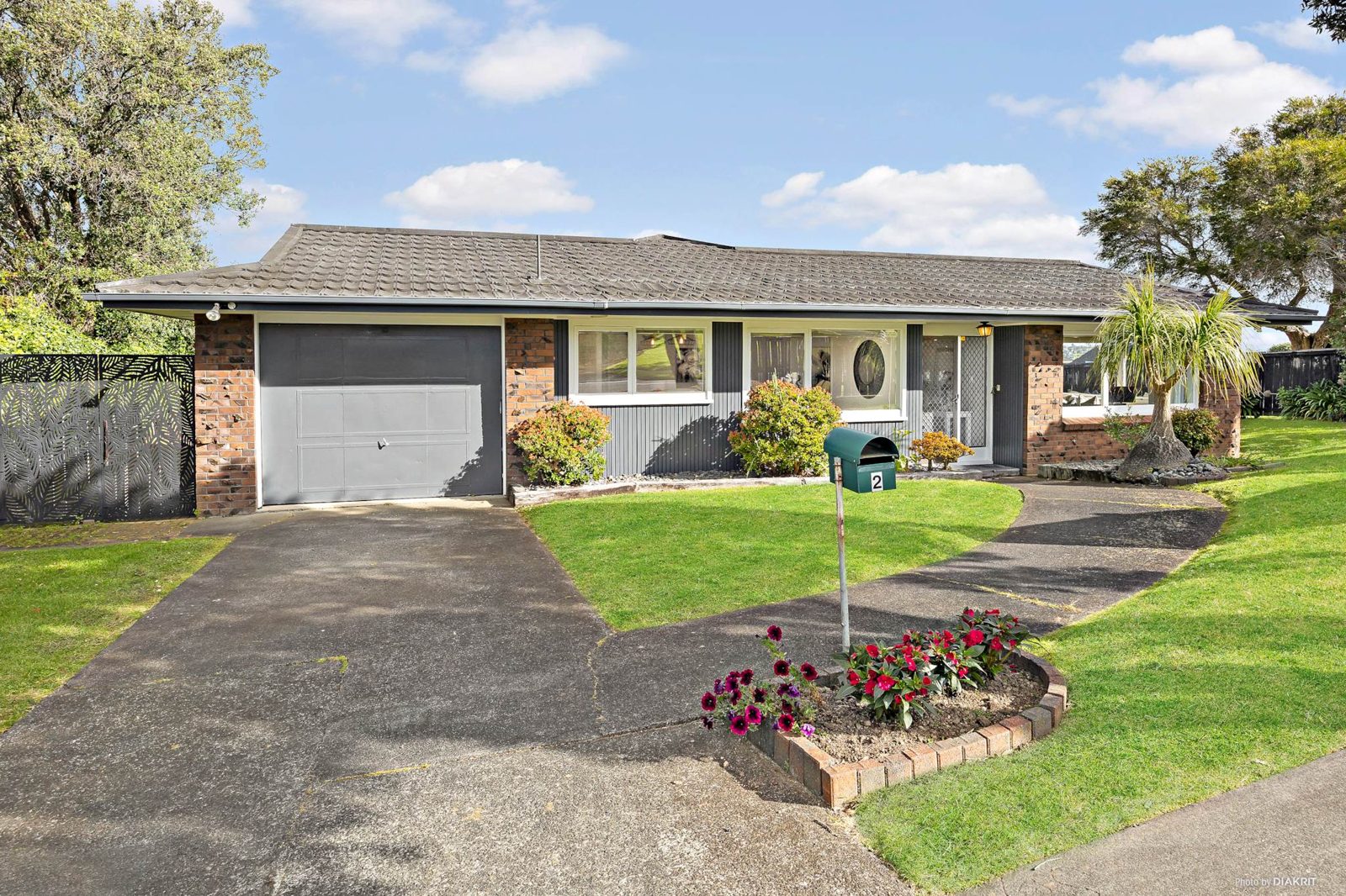 2 McCrystal Avenue, Eastern Beach