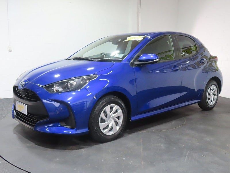 2021 Toyota Yaris Hybrid X, photo 3