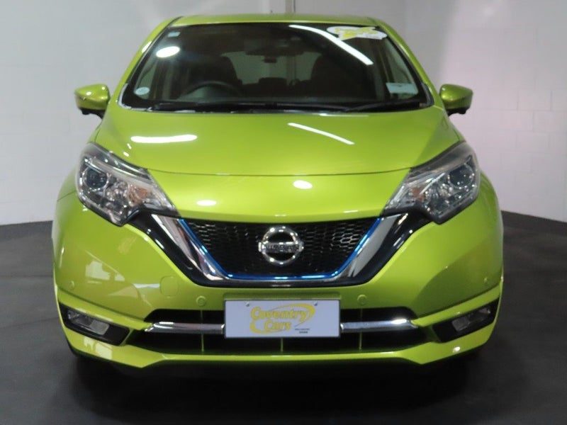 2017 Nissan Note e-Power Hybrid, photo 2