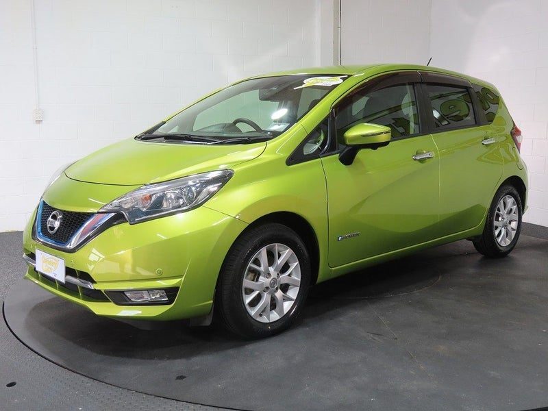 2017 Nissan Note e-Power Hybrid, photo 3