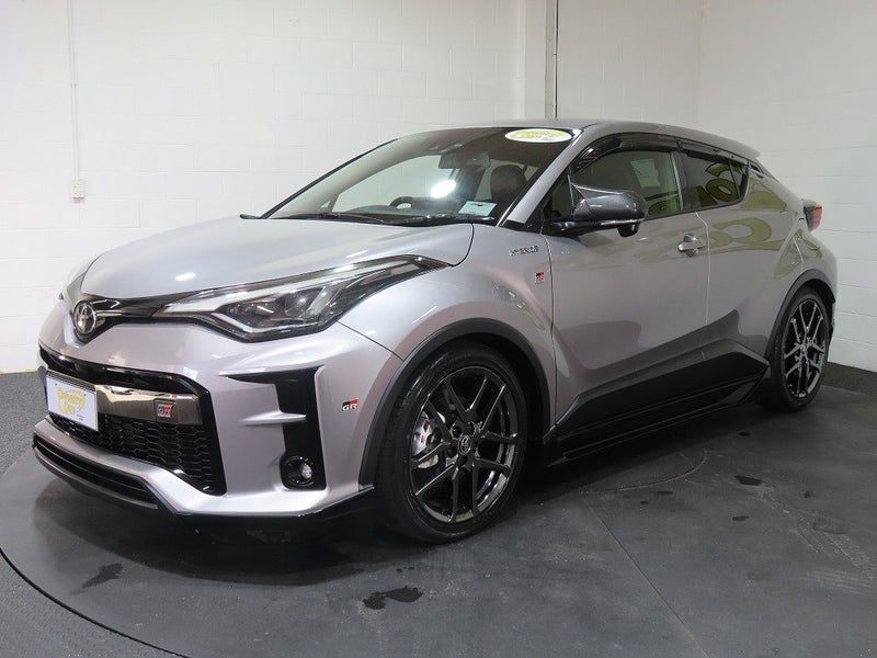 2019 Toyota C-HR Hybrid GR Sports, photo 3