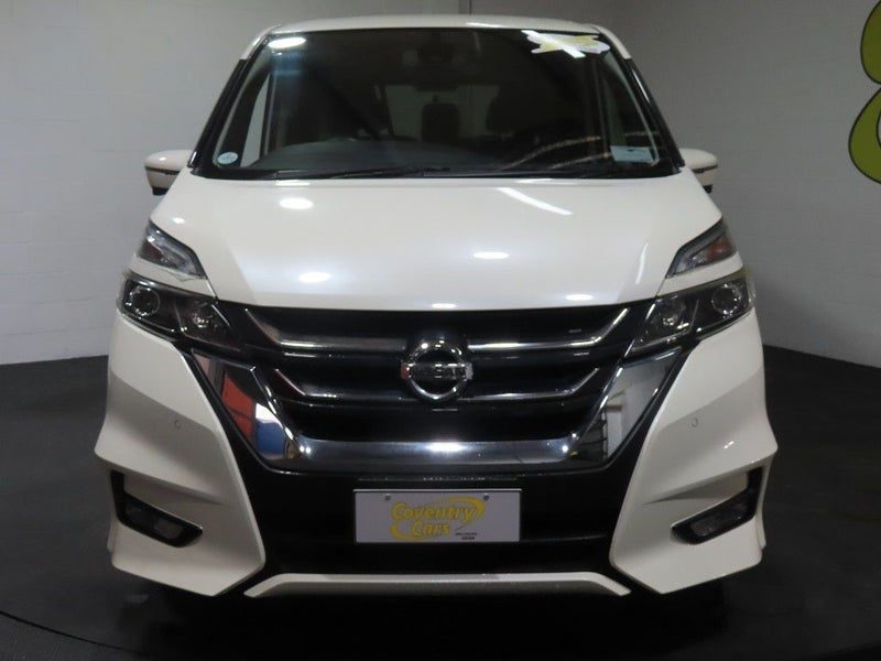 2017 Nissan Serena Highway Star Hybrid, photo 2