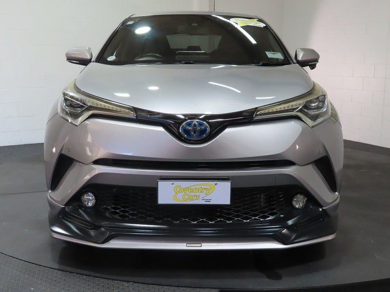2017 Toyota C-HR Hybrid G, photo 2
