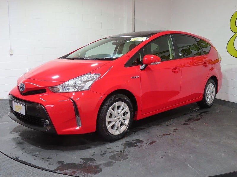2015 Toyota Prius Alpha Hybrid 7 seats, photo 3