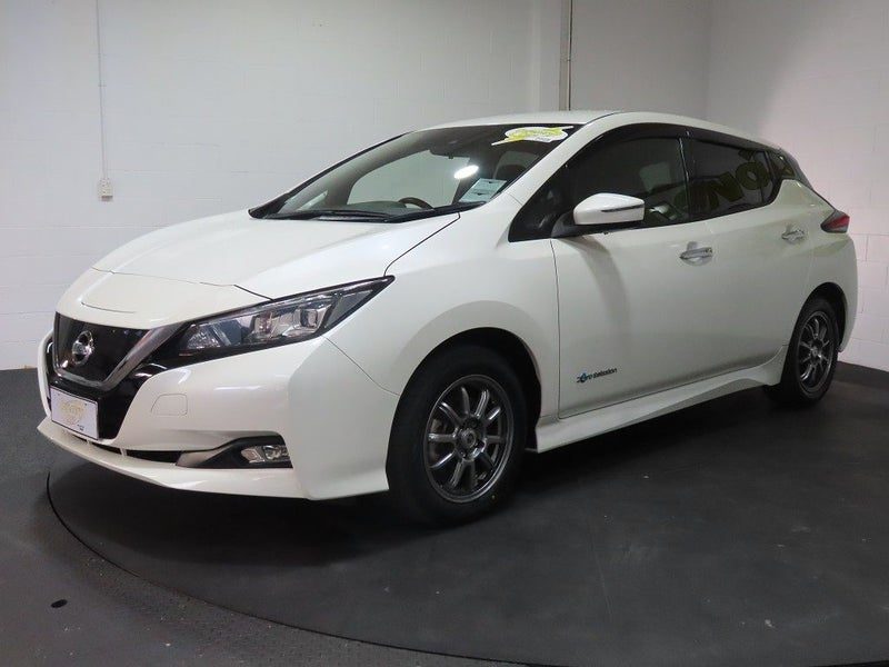 2017 Nissan Leaf 40X 40kWh EV, photo 3