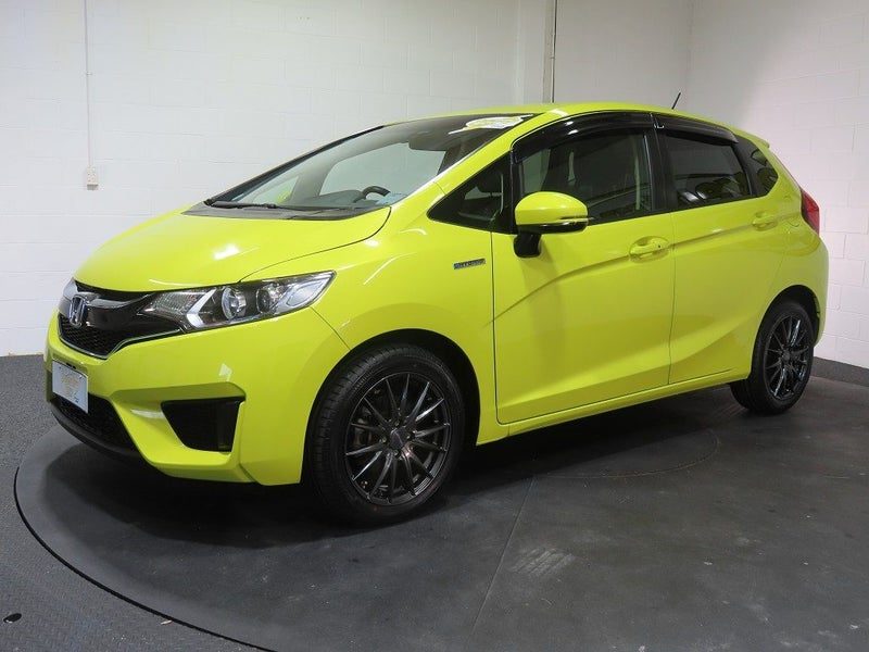 2017 Honda Fit Hybrid, photo 3