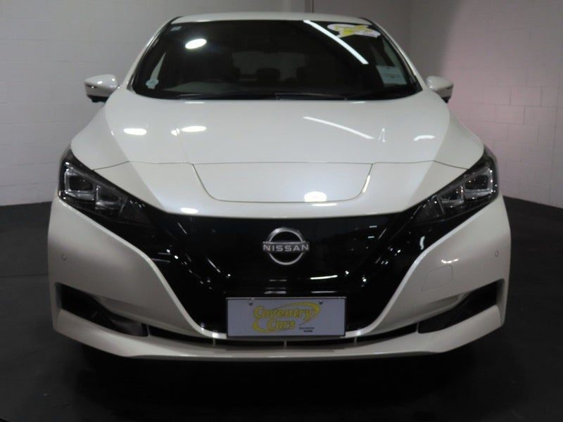 2022 Nissan Leaf 40X V 40kWh EV, photo 2