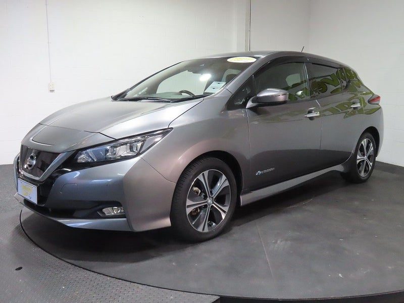 2018 Nissan Leaf 40X 40kWh EV, photo 3