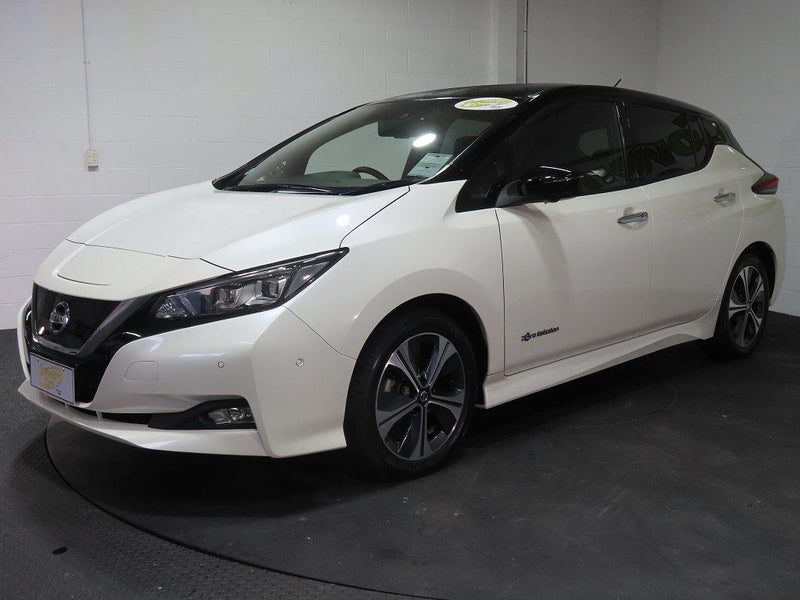 2019 Nissan Leaf 40G 40kWh EV, photo 3