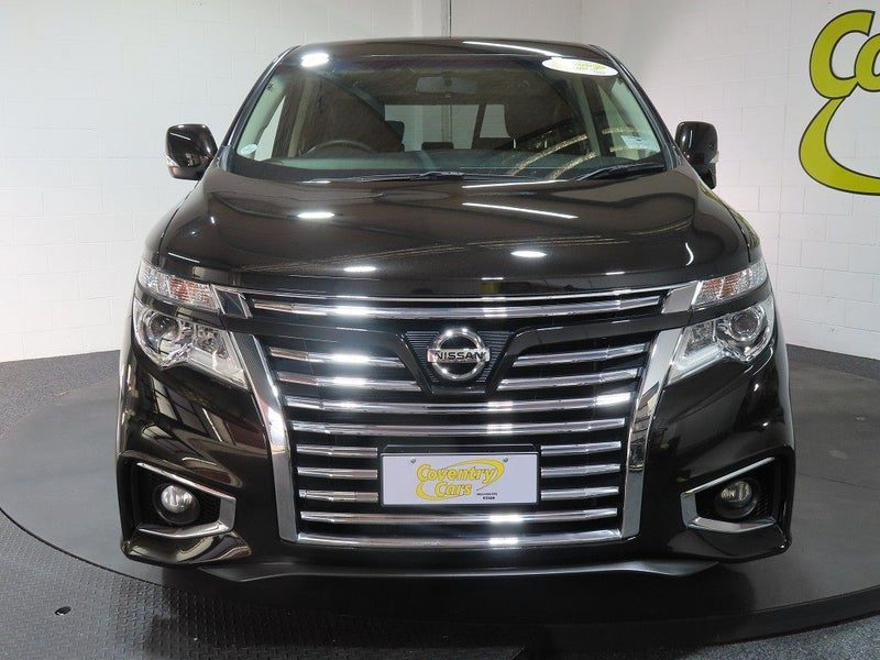2016 Nissan Elgrand 250 Highway Star, photo 2