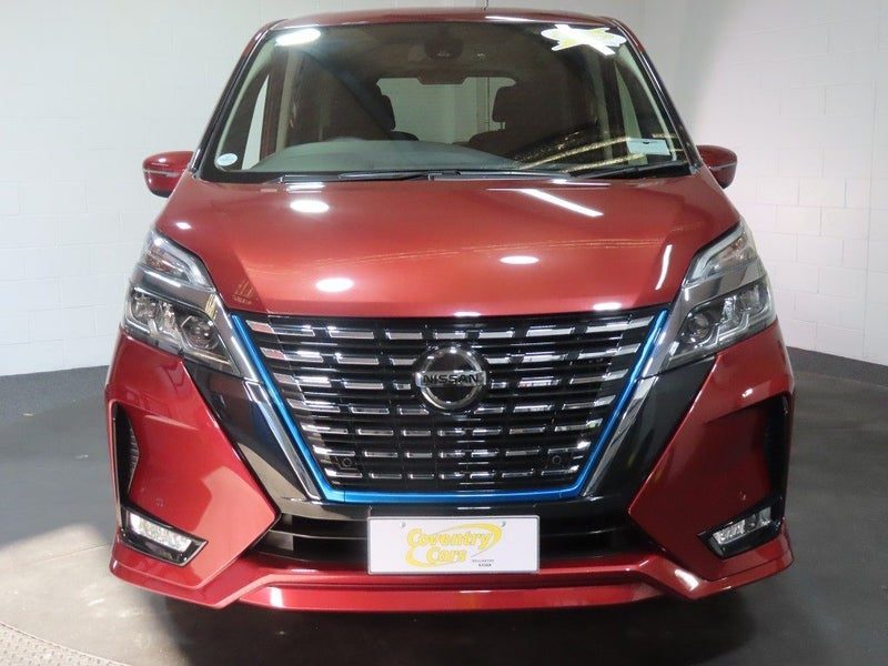 2022 Nissan Serena e-Power Highway Star, photo 2