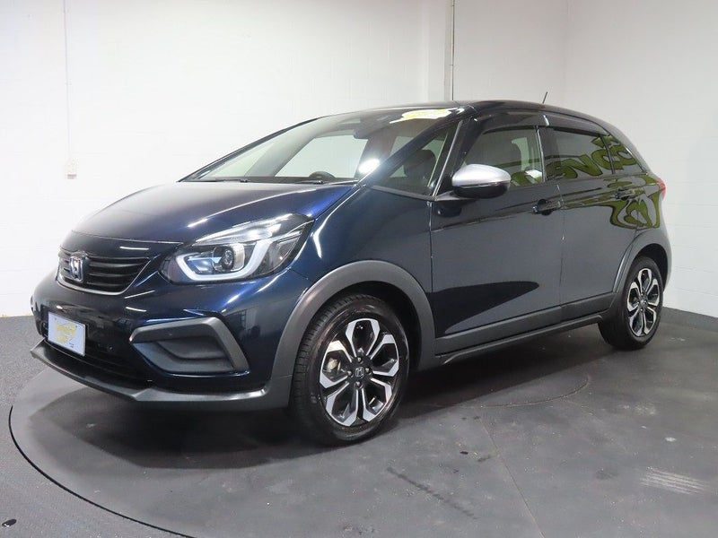 2021 Honda Fit e:HEV Crosstar Hybrid, photo 3