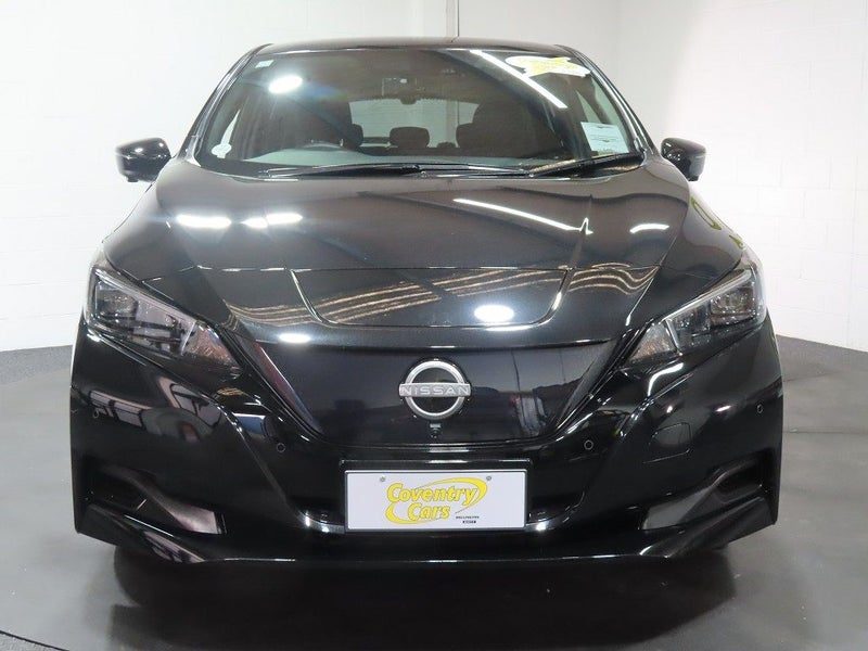 2024 Nissan Leaf 40X V 40kWh EV, photo 2