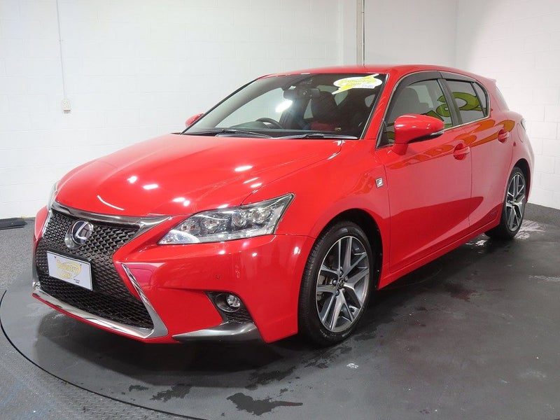 2016 Lexus CT 200h Hybrid F Sport, photo 3