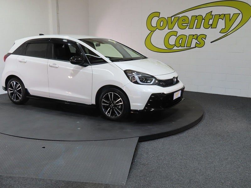 2023 Honda Fit e:HEV RS
